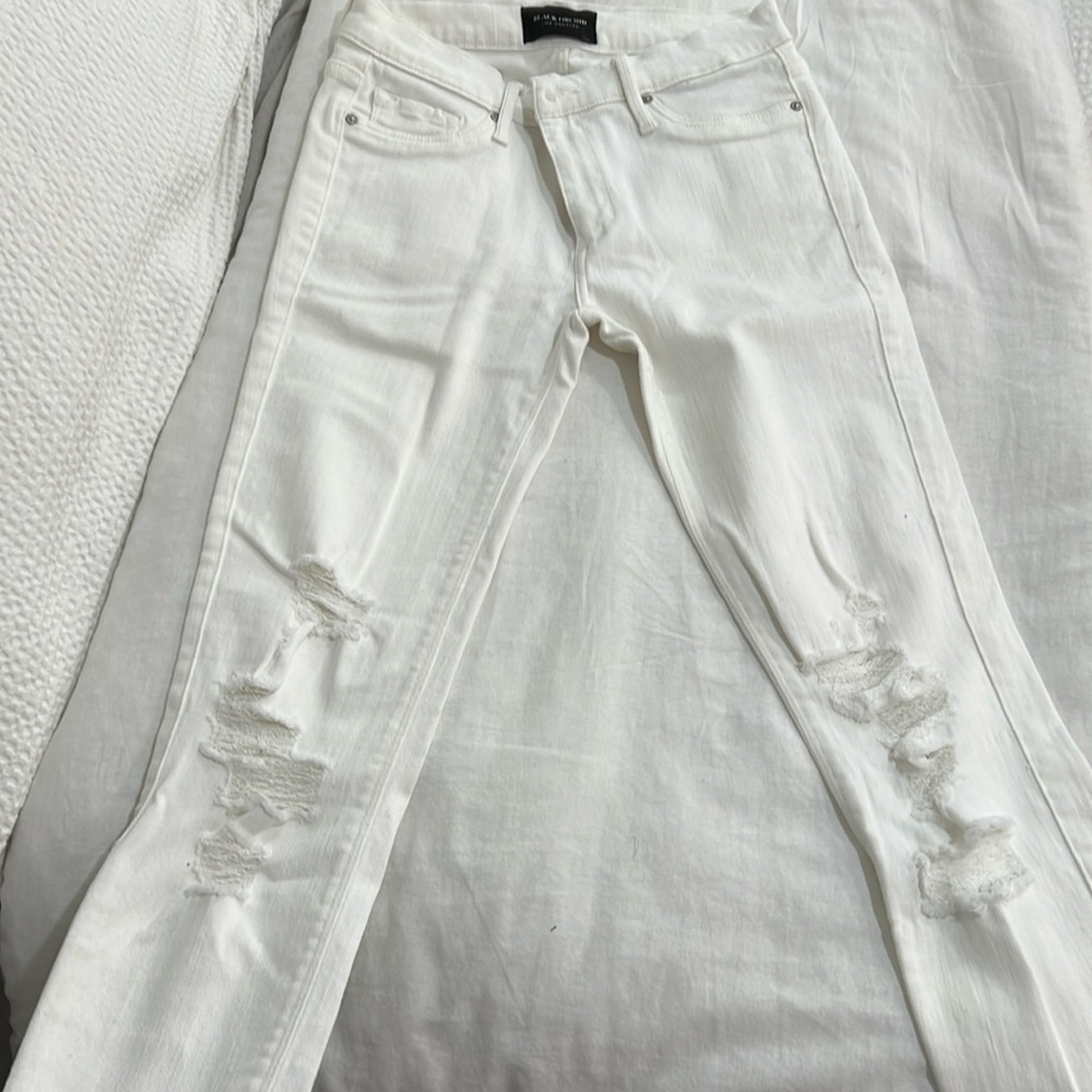 White distressed skinny ankle jeans